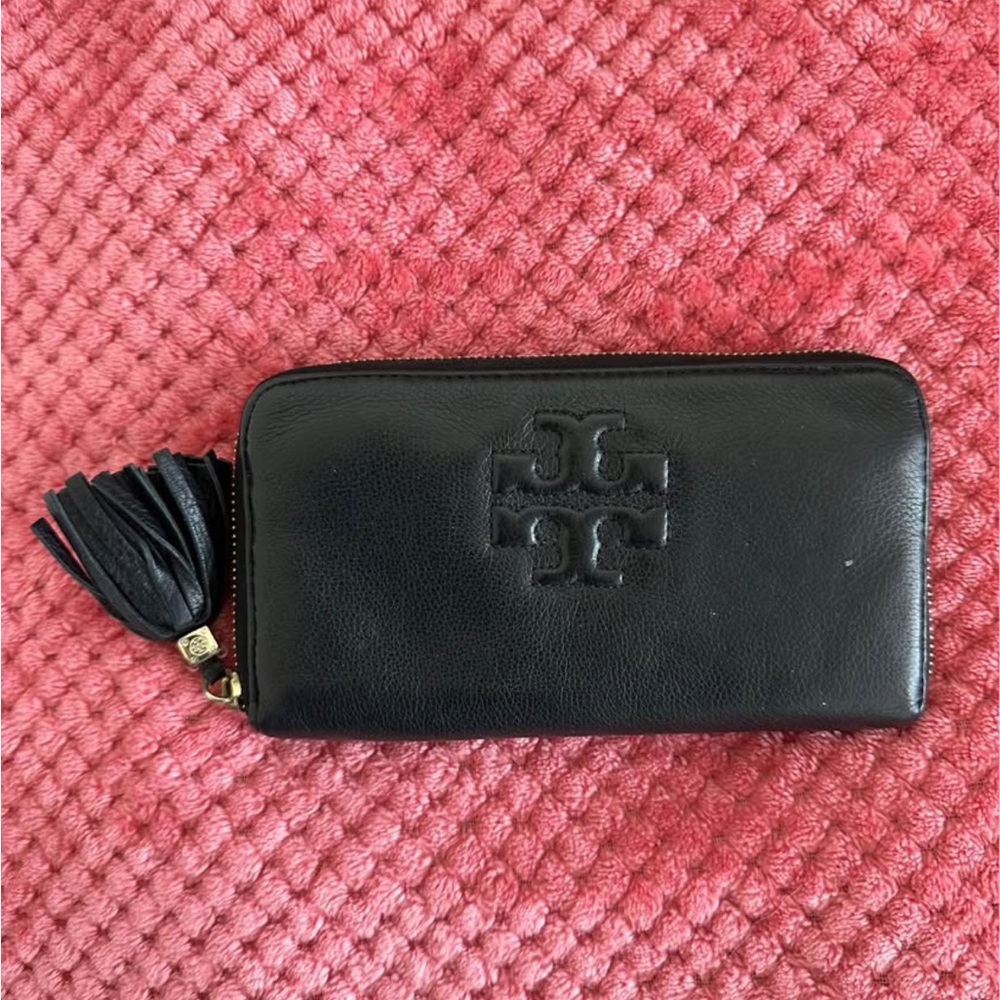 Tory Burch Black Leather Wallet